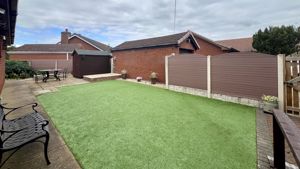 Photo 7- click for photo gallery